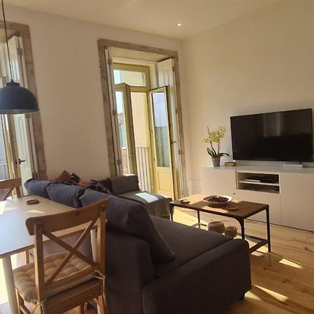 Merc Porto Estudio 245 Luaran gambar
