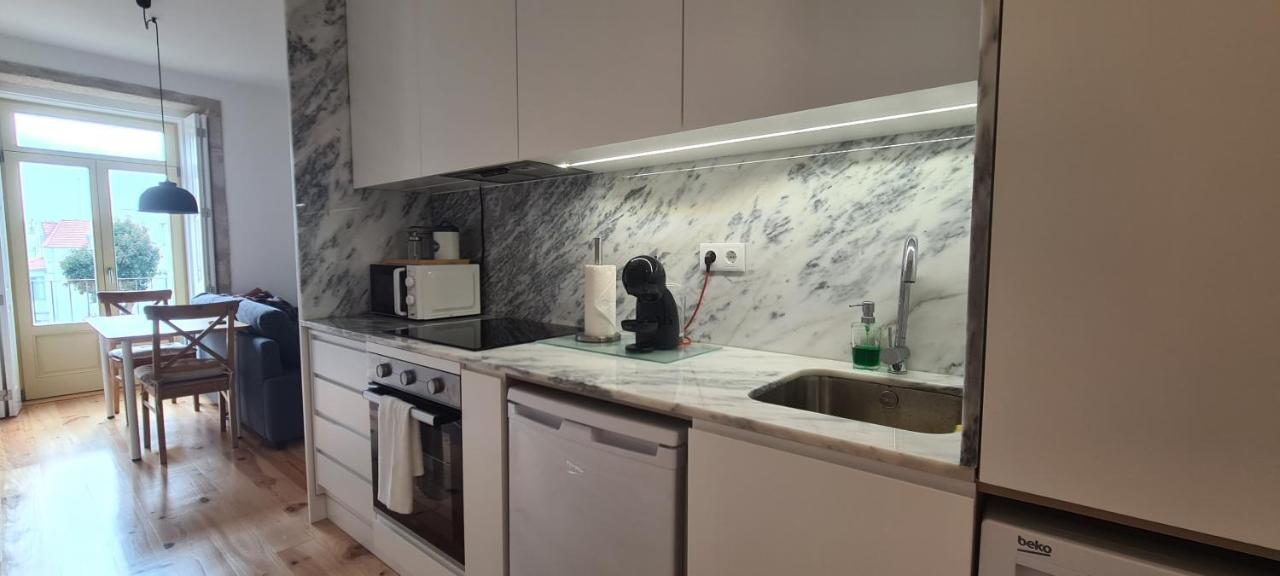 Merc Porto Estudio 245 Luaran gambar